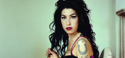 Amy_Winehouse.JPG.400x400_q85_upscale.jpg